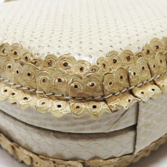 Bottega Veneta All Leather Knot Clutch - Picture 9 of 15